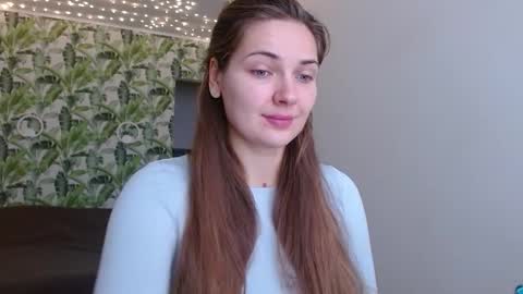 Olivia online show from 10/24/25, 04:31