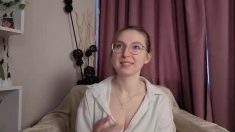 Kylie online show from 12/04/25, 09:18