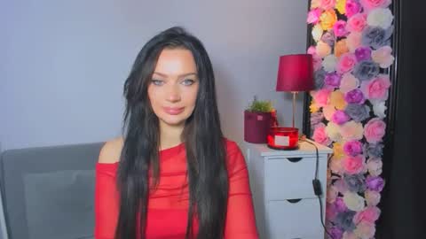 OliviaWomen online show from 11/12/25, 09:32