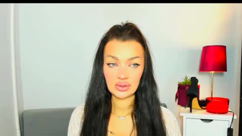 OliviaWomen online show from 02/07/26, 08:07