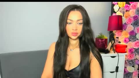 OliviaWomen online show from 03/17/26, 07:23