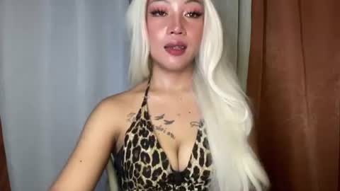 ZAINA online show from 04/17/26, 03:37