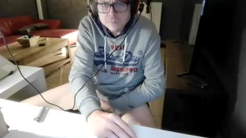 olivierlenaerts77 online show from 08/08/26, 11:39