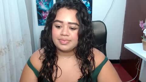 oliviia_cute online show from 01/14/26, 02:50