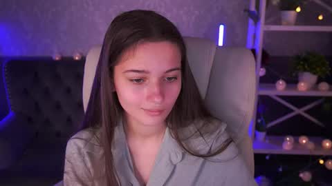 Olivia online show from 12/20/24, 09:43