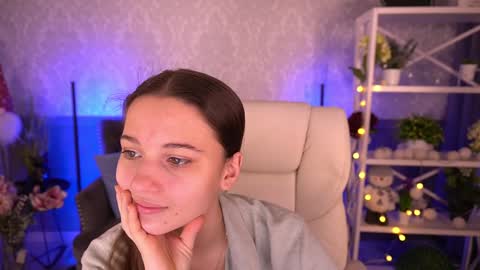 Olivia online show from 01/17/25, 06:47