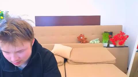 Snapshot of ollistiw chatting on 02/27/26, 08:36 Olli and Stiw online show from 02/27/26, 08:36