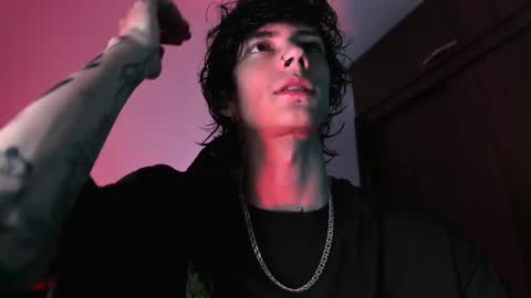     online show from 03/01/25, 05:42