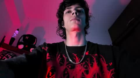     online show from 03/08/25, 12:22