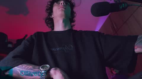     online show from 09/12/25, 05:29