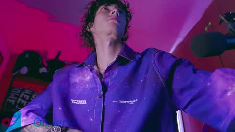     online show from 11/08/25, 03:39