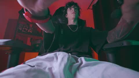     online show from 03/31/26, 02:35