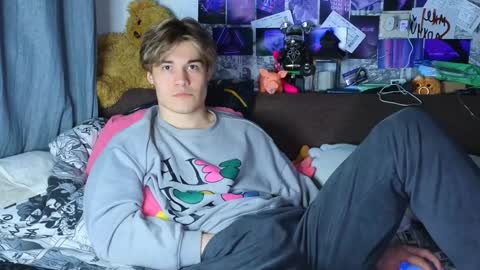 Tony online show from 02/01/25, 08:47