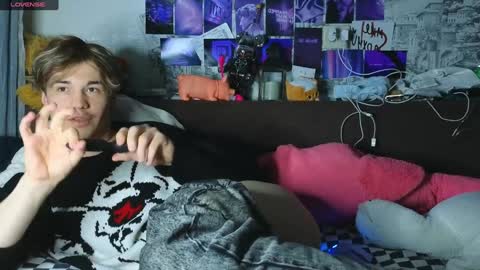 Tony online show from 02/06/25, 08:34