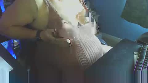 Snapshot of olorlando321 chatting on 04/13/26, 10:15 Dani Pregna online show from 04/13/26, 10:15