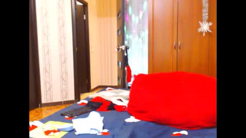 Snapshot of olvia7985 chatting on 01/14/25, 09:41 olvia online show from 01/14/25, 09:41