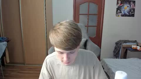 Oliver and Mira online show from 12/01/25, 09:42