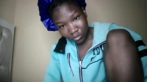 olwami4 online show from 06/17/26, 02:58