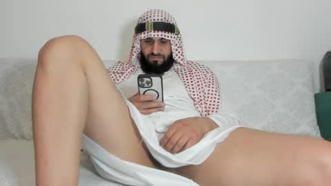 Snapshot of omar_xoxo chatting on 06/01/26, 08:32 Omar online show from 06/01/26, 08:32