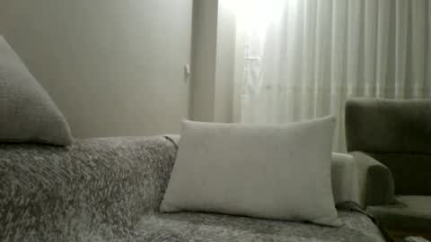 omy pm me online show from 09/26/25, 11:09