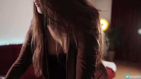    or    online show from 11/05/25, 06:30