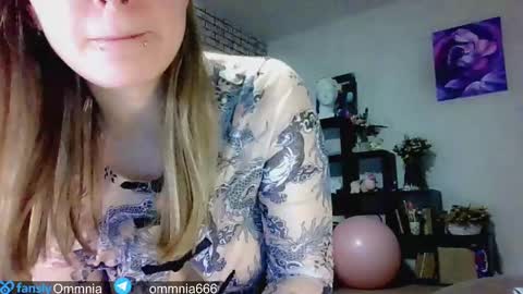 Emma Talk only with followers online show from 03/09/25, 07:37