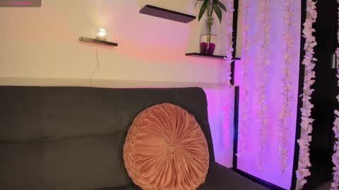 Violette online show from 01/19/25, 10:28