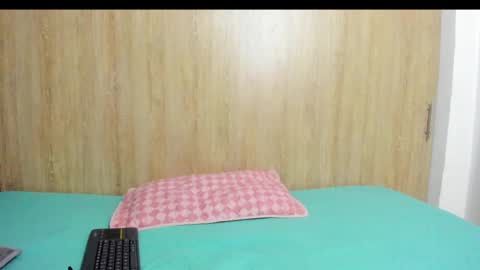 Violette online show from 03/25/26, 09:21