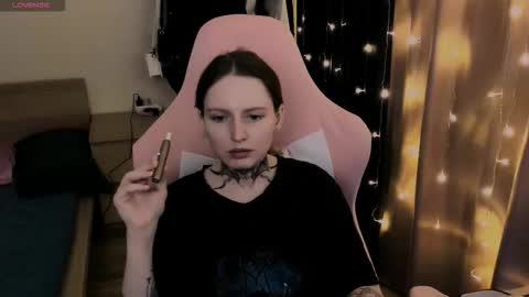 on_yxxx online show from 11/04/25, 08:30