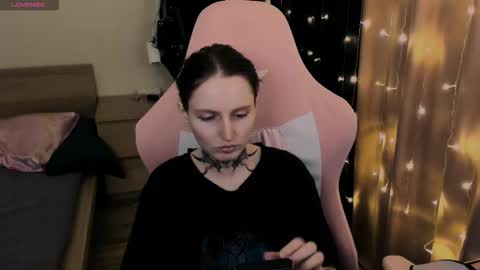 on_yxxx online show from 11/16/25, 06:57