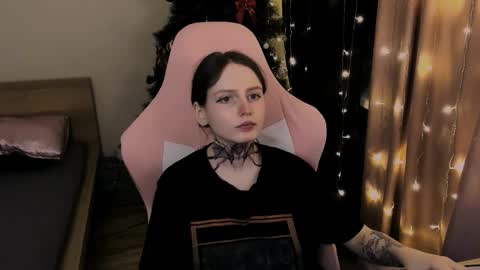 on_yxxx online show from 12/15/25, 05:39