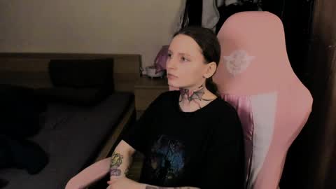 on_yxxx online show from 05/10/26, 07:19