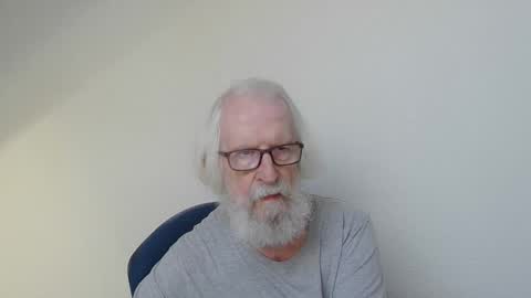 Somewhere over the rainbow online show from 09/19/25, 07:32