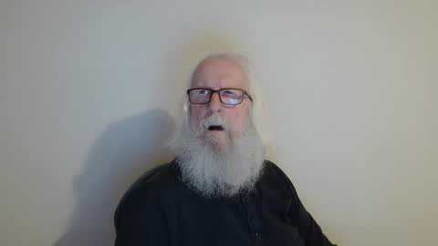 Snapshot of onanister chatting on 04/30/26, 08:57 Somewhere over the rainbow online show from 04/30/26, 08:57