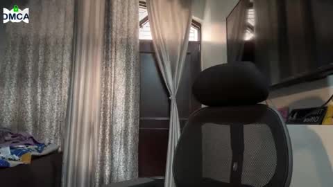 Snapshot of onarch chatting on 02/15/26, 09:19 onarch online show from 02/15/26, 09:19