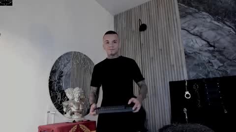     ... online show from 10/12/25, 07:13