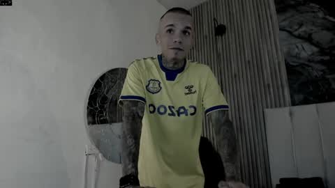     ... online show from 04/10/26, 07:07