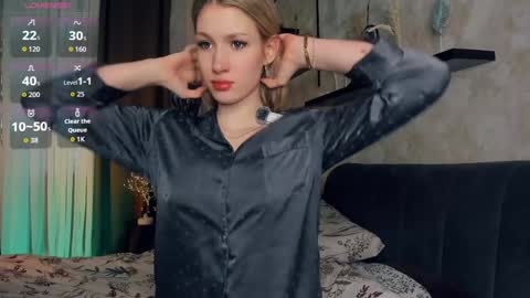 Ana online show from 12/20/25, 07:15