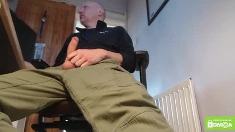 one balled wonder online show from 03/25/26, 08:53