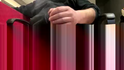 Snapshot of oneball_xxx chatting on 01/19/26, 10:41 oneball_xxx online show from 01/19/26, 10:41