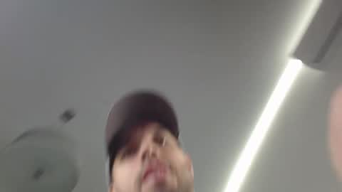 onebestlover online show from 03/11/25, 08:20