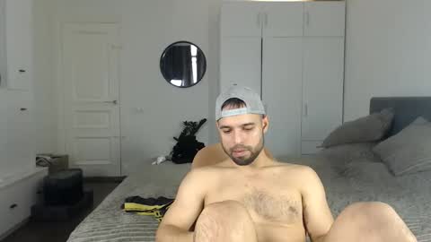 onebestlover online show from 11/02/25, 10:39