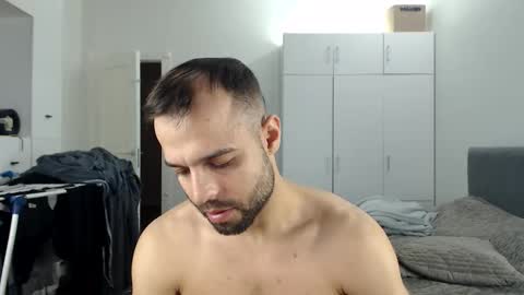 onebestlover online show from 12/02/25, 10:09