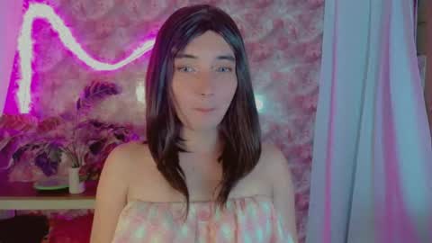 Snapshot of onelesslonelygirl69 chatting on 08/06/26, 06:26 KLIER online show from 08/06/26, 06:26