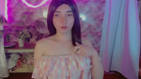 Snapshot of onelesslonelygirl69 chatting on 08/06/26, 06:32 KLIER online show from 08/06/26, 06:32