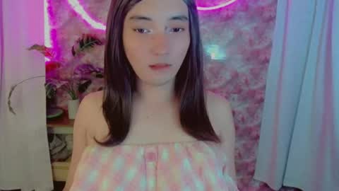 Snapshot of onelesslonelygirl69 chatting on 08/09/26, 05:56 KLIER online show from 08/09/26, 05:56