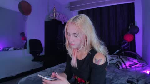 YIN MIGUEL online show from 02/27/25, 05:24