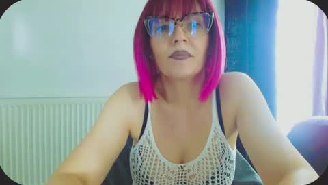 Snapshot of onemoreblonde chatting on 07/18/26, 10:52 Nicol online show from 07/18/26, 10:52