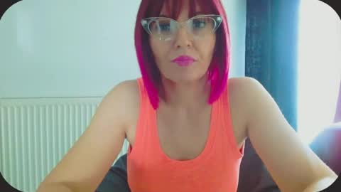 Snapshot of onemoreblonde chatting on 07/22/26, 11:24 Nicol online show from 07/22/26, 11:24