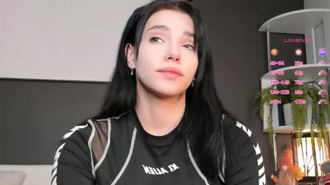 Snapshot of onemoreecall chatting on 01/22/25, 12:49 Lexi online show from 01/22/25, 12:49